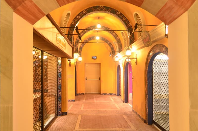 KidZania İstanbul kemerli koridor - baskı beton zemin