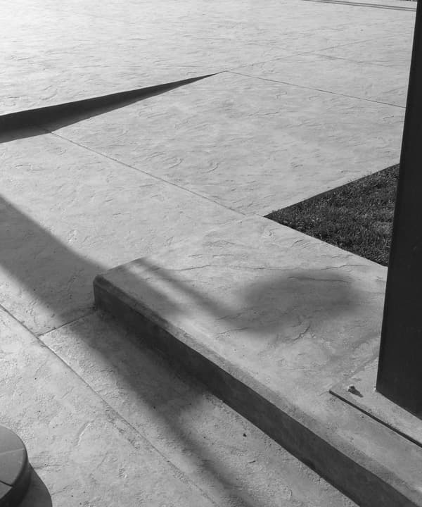 Akasya Shopping Mall rain gutter and roadway stamped concrete application